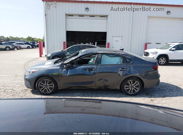 3KPF54AD7RE834517 2024 KIA FORTE Silver Панорамний вид салону 360°