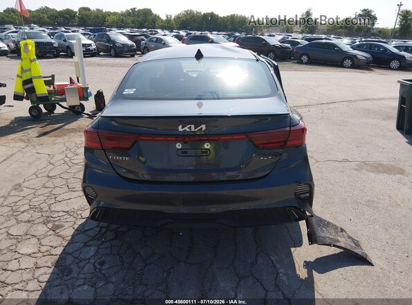 3KPF54AD7RE834517 2024 KIA FORTE Silver 