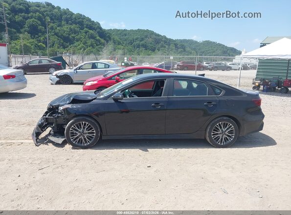 3KPF54AD8PE534465 2023 KIA FORTE Черный 