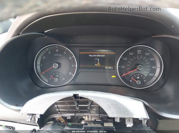 3KPF54AD8PE620309 2023 KIA FORTE Silver Vista de los asientos traseros