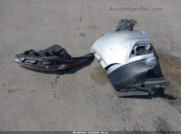 3KPF54AD8PE620309 2023 KIA FORTE Silver Vista del salpicadero