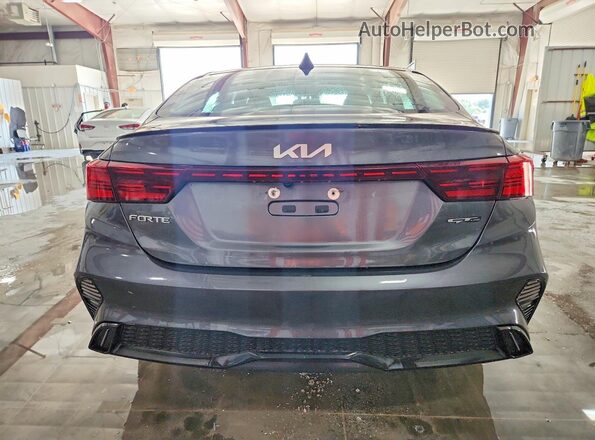 3KPF54AD9NE439796 2022 KIA FORTE Gray Հետևի տեսք