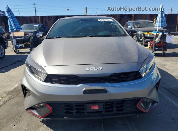 3KPF54AD9PE577647 2023 KIA FORTE Gray Widok z przodu