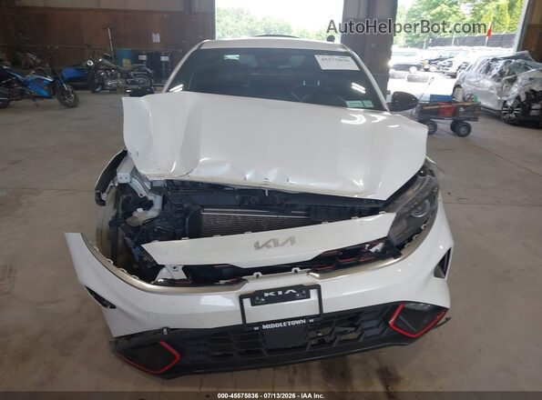 3KPF54AD9PE667333 2023 KIA FORTE White ხელსაწყოთა პანელის ხედი