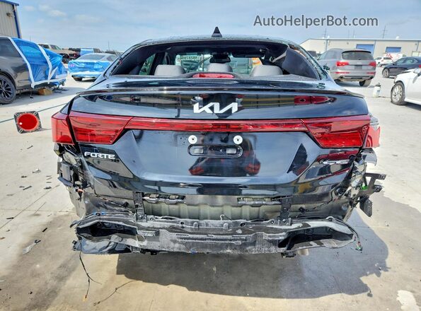 3KPF54AD9RE759335 2024 KIA FORTE Черный Вид сзади