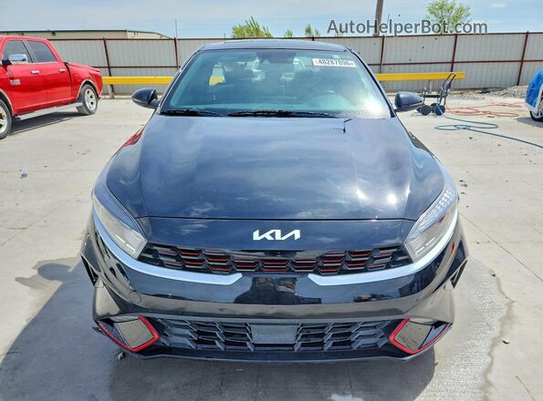 3KPF54AD9RE759335 2024 KIA FORTE Черный Вид спереди