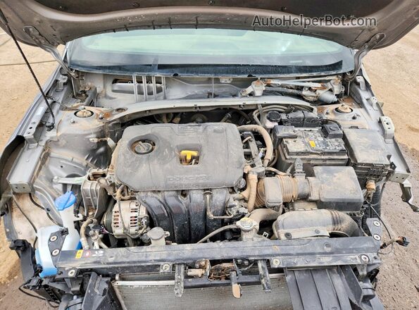 3KPF54AD9RE812566 2024 KIA FORTE Gray Rear interior view