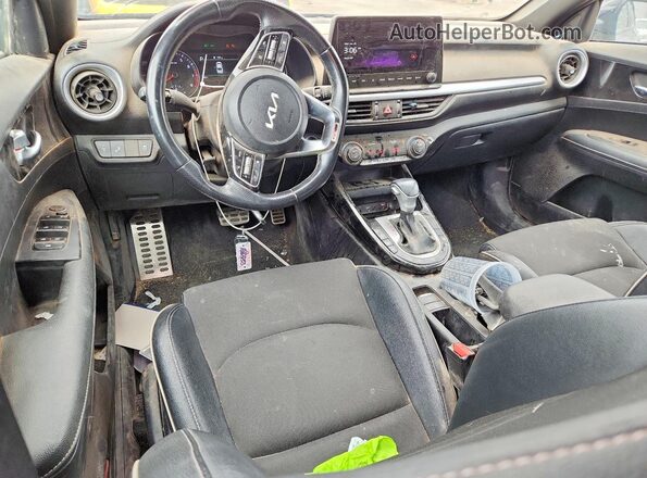 3KPF54AD9RE812566 2024 KIA FORTE Gray Dashboard view
