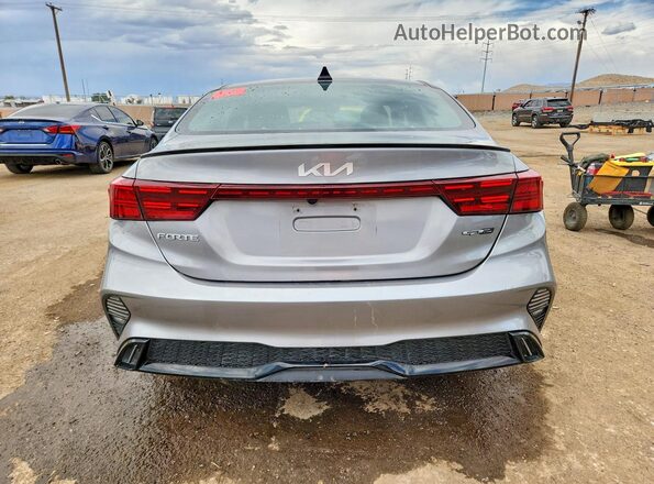3KPF54AD9RE812566 2024 KIA FORTE Gray Rear view