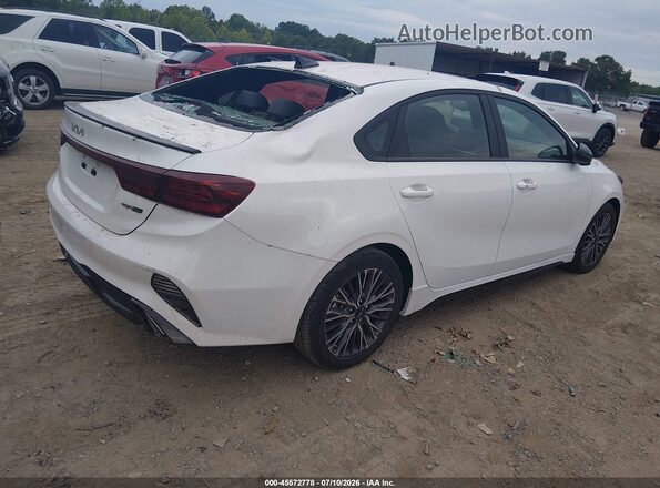 3KPF54ADXNE510679 2022 KIA FORTE Белый Задняя правая четверть