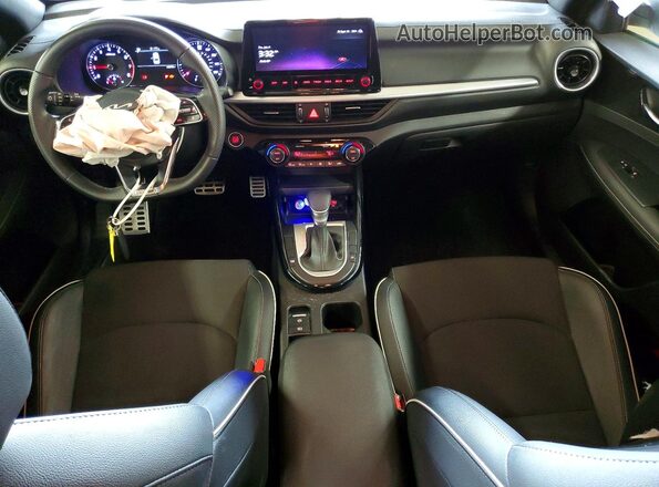 3KPF54ADXPE568908 2023 KIA FORTE Silver წინა პანელის ხედი