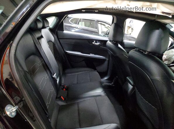3KPF54ADXPE615564 2023 KIA FORTE Черный Вид задних сидений