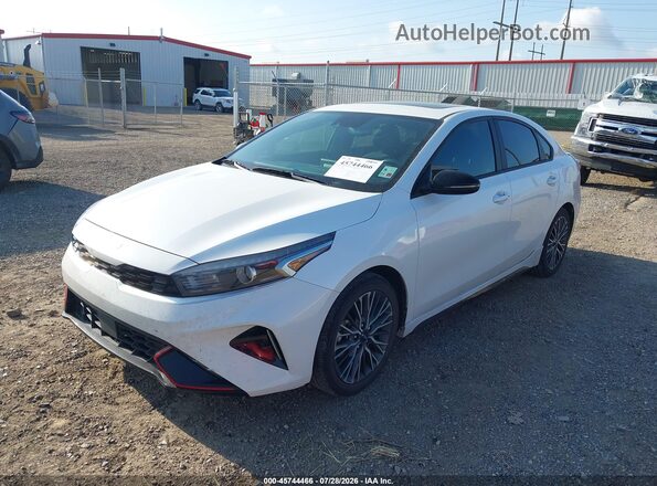3KPF54ADXPE619971 2023 KIA FORTE White Առջևի ձախ երեք քառորդ տեսարան