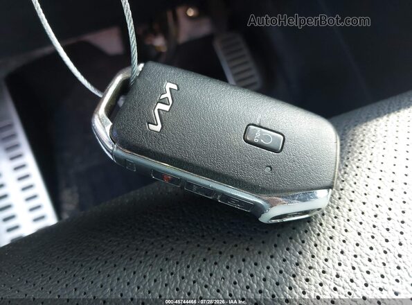 3KPF54ADXPE619971 2023 KIA FORTE White Առջևի վահանակի տեսք