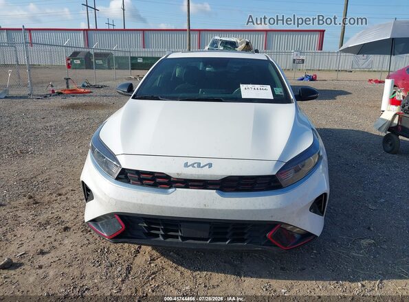 3KPF54ADXPE619971 2023 KIA FORTE White Սարքավորումների վահանակի տեսք