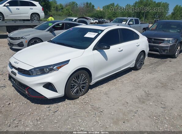 3KPF54ADXRE728868 2024 KIA FORTE White Vista tres cuartos delantera izquierda