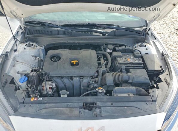 3KPF54ADXRE739661 2024 KIA FORTE Белый Вид задней части салона
