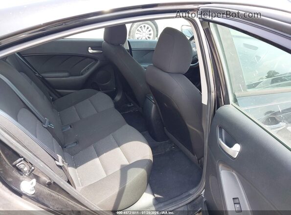 3KPFK4A70HE026690 2017 KIA FORTE Black Widok naklejki z numerem VIN