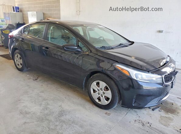 3KPFK4A70HE072133 2017 KIA FORTE Black Front right