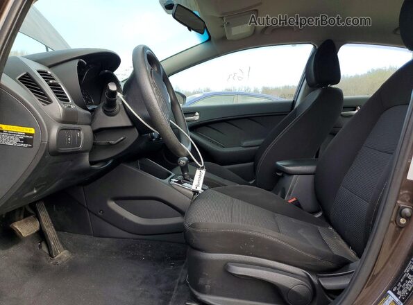 3KPFK4A70HE107057 2017 KIA FORTE Black Vista interior delantera