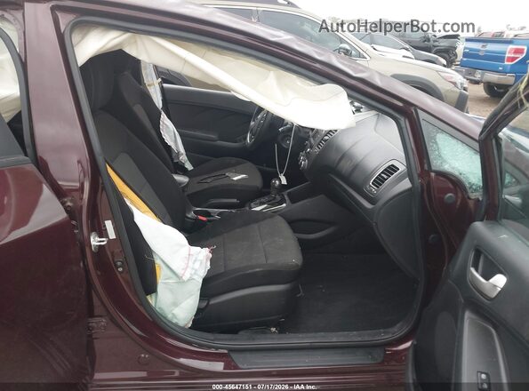 3KPFK4A70JE190155 2018 KIA FORTE Maroon Vista interior delantera
