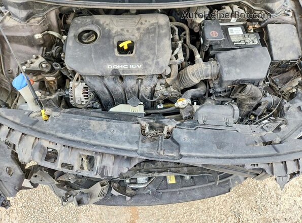 3KPFK4A71HE016461 2017 KIA FORTE Brown Rear interior view