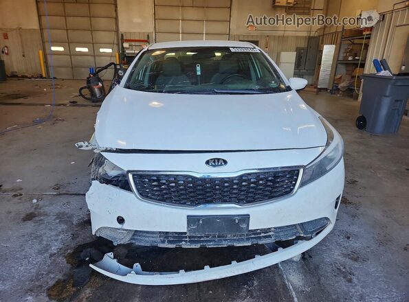 3KPFK4A71HE047435 2017 KIA FORTE White Widok z przodu