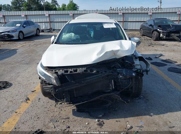 3KPFK4A71HE069242 2017 KIA FORTE Белый Вид задней части салона