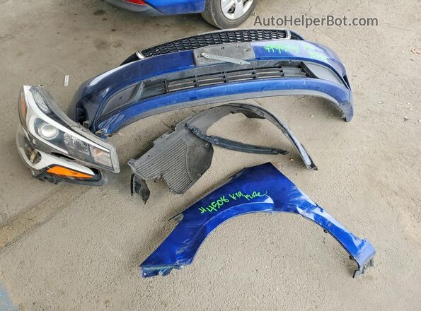 3KPFK4A71HE083089 2017 KIA FORTE Синий Вид подкапотного пространства