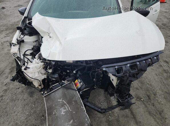 3KPFK4A71HE156266 2017 KIA FORTE White Вид задньої частини салону