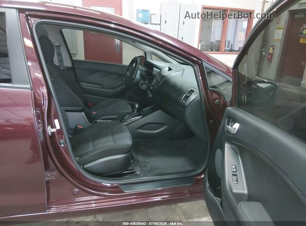 3KPFK4A71JE274369 2018 KIA FORTE Фиолетовый Вид салона спереди