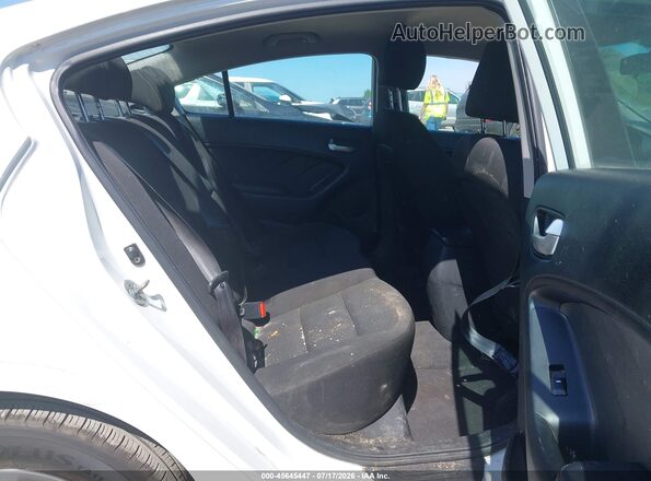 3KPFK4A72HE089287 2017 KIA FORTE White Widok naklejki z numerem VIN