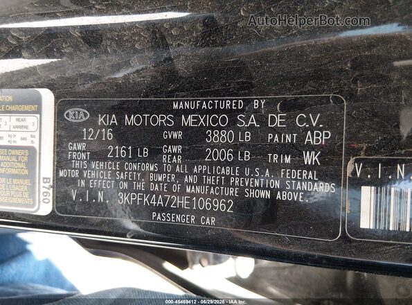 3KPFK4A72HE106962 2017 KIA FORTE Black ძრავის განყოფილების ხედი