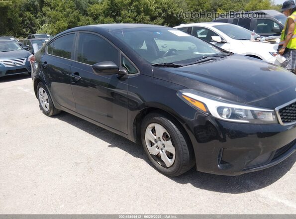 3KPFK4A72HE106962 2017 KIA FORTE Black უკანა სალონის ხედი