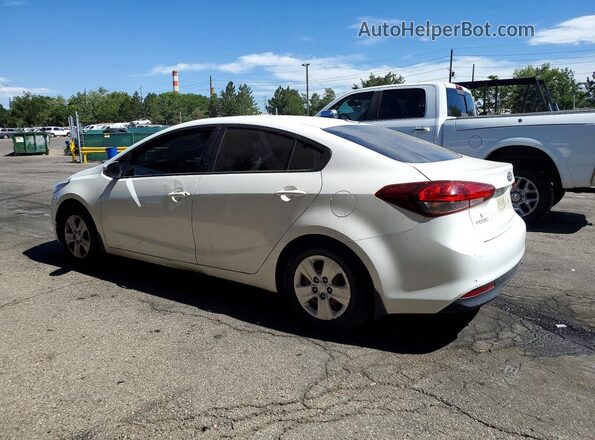 3KPFK4A72JE185040 2018 KIA FORTE White Trasero izquierdo
