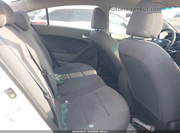 3KPFK4A72JE219977 2018 KIA FORTE White Widok naklejki z numerem VIN