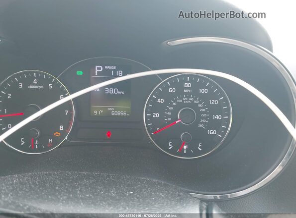 3KPFK4A72JE219977 2018 KIA FORTE White Widok tylnych siedzeń