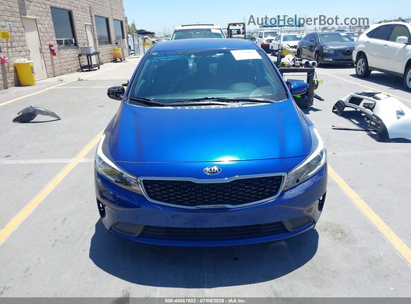 3KPFK4A73HE006711 2017 KIA FORTE Blue Widok zestawu wskaźników