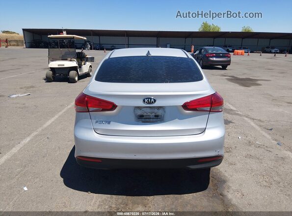 3KPFK4A73HE066455 2017 KIA FORTE Серебряный 
