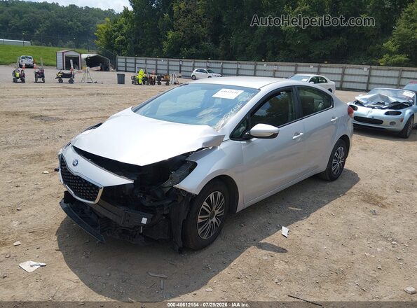 3KPFK4A73HE070490 2017 KIA FORTE Silver Front left