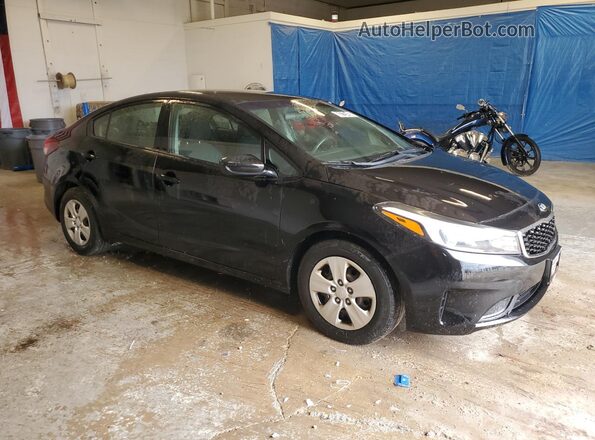3KPFK4A73HE078010 2017 KIA FORTE Black 