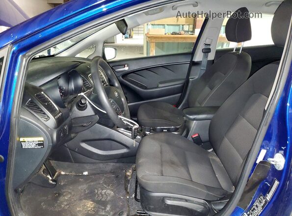3KPFK4A73HE087581 2017 KIA FORTE Blue Vista interior delantera