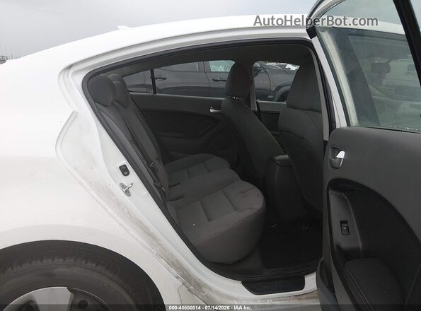 3KPFK4A74HE083782 2017 KIA FORTE White Вид наклейки з VIN-кодом