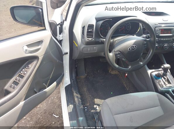 3KPFK4A74HE158416 2017 KIA FORTE White 