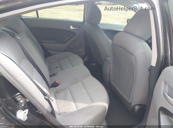 3KPFK4A75HE052458 2017 KIA FORTE Black Vista de la etiqueta del VIN