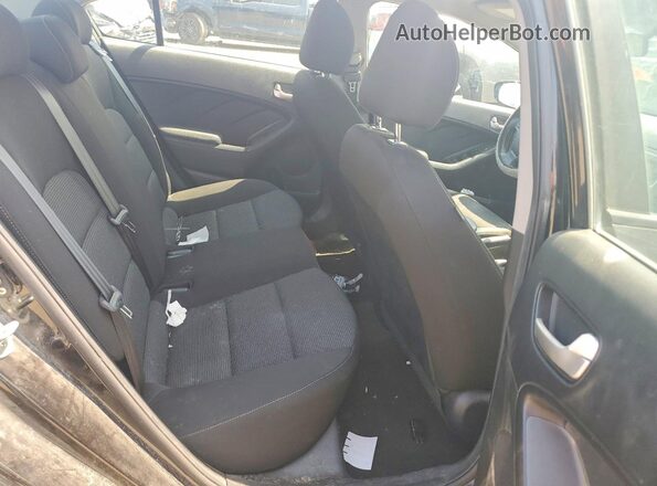 3KPFK4A75HE055117 2017 KIA FORTE Black Հետևի նստատեղերի տեսք