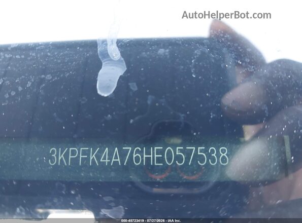 3KPFK4A76HE057538 2017 KIA FORTE Silver Widok komory silnika
