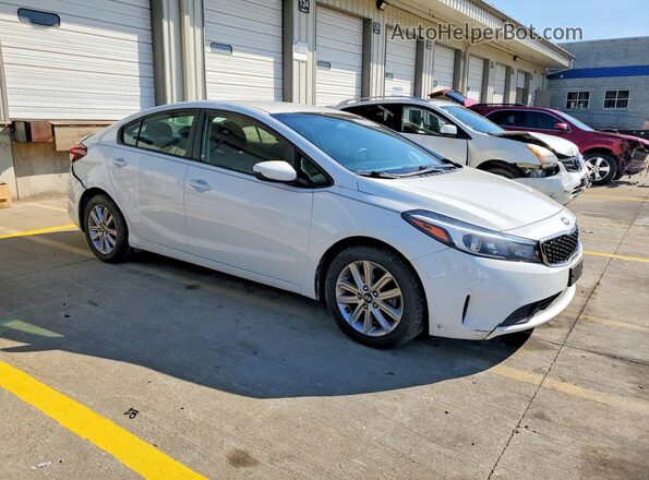 3KPFK4A76HE072332 2017 KIA FORTE White Առջևի աջ
