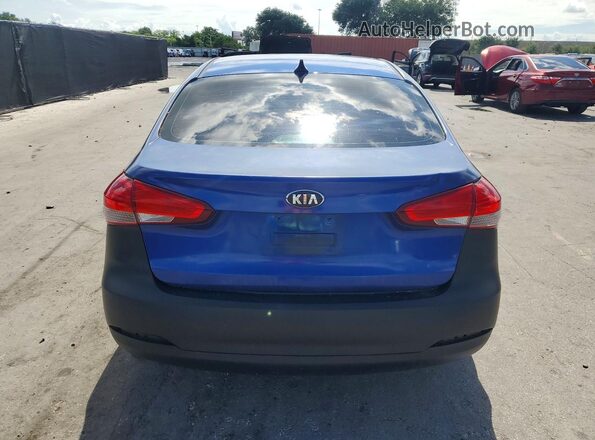3KPFK4A76HE095335 2017 KIA FORTE Blue Հետևի տեսք