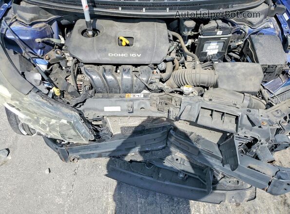 3KPFK4A76HE095335 2017 KIA FORTE Blue Սալոնի հետևի տեսք